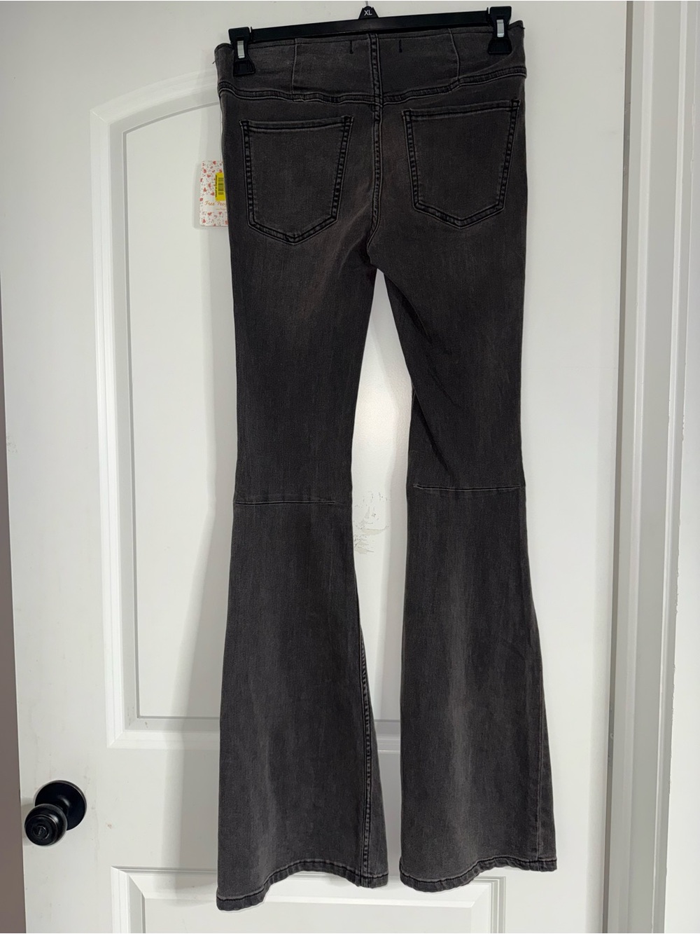 Free People NWT Penny Flare Stretch Jeans - Picture 3 of 3